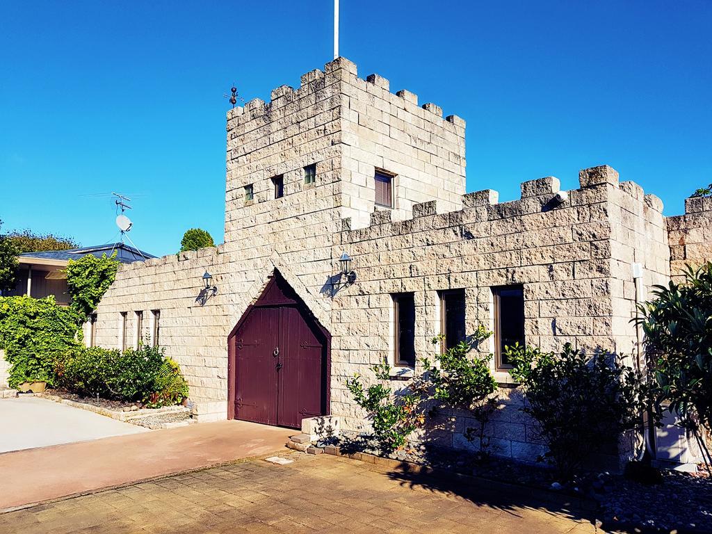 Unique Castle In Auckland 빌라 외부 사진