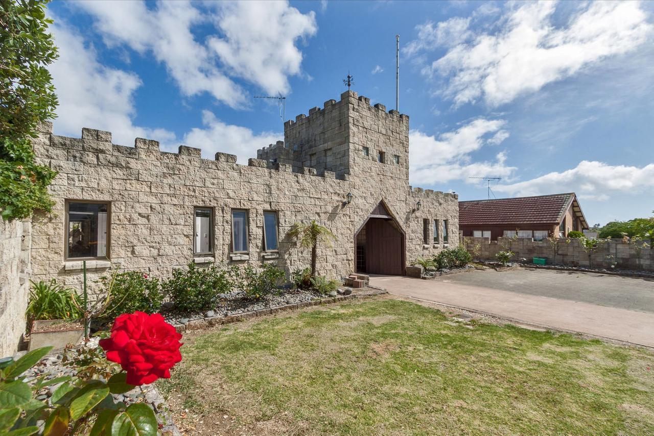 Unique Castle In Auckland 빌라 외부 사진